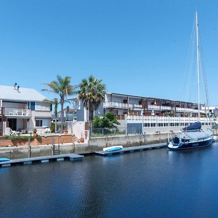 Waterfront - 1 South Quay Lovely Two Bed On Water Книсна Екстериор снимка