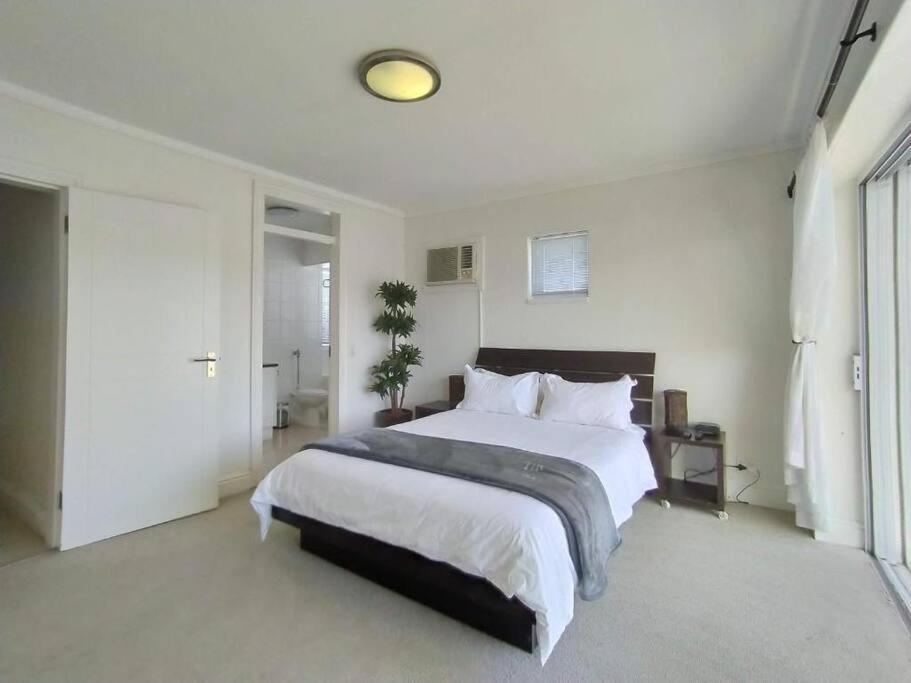 Waterfront - 1 South Quay Lovely Two Bed On Water Книсна Екстериор снимка